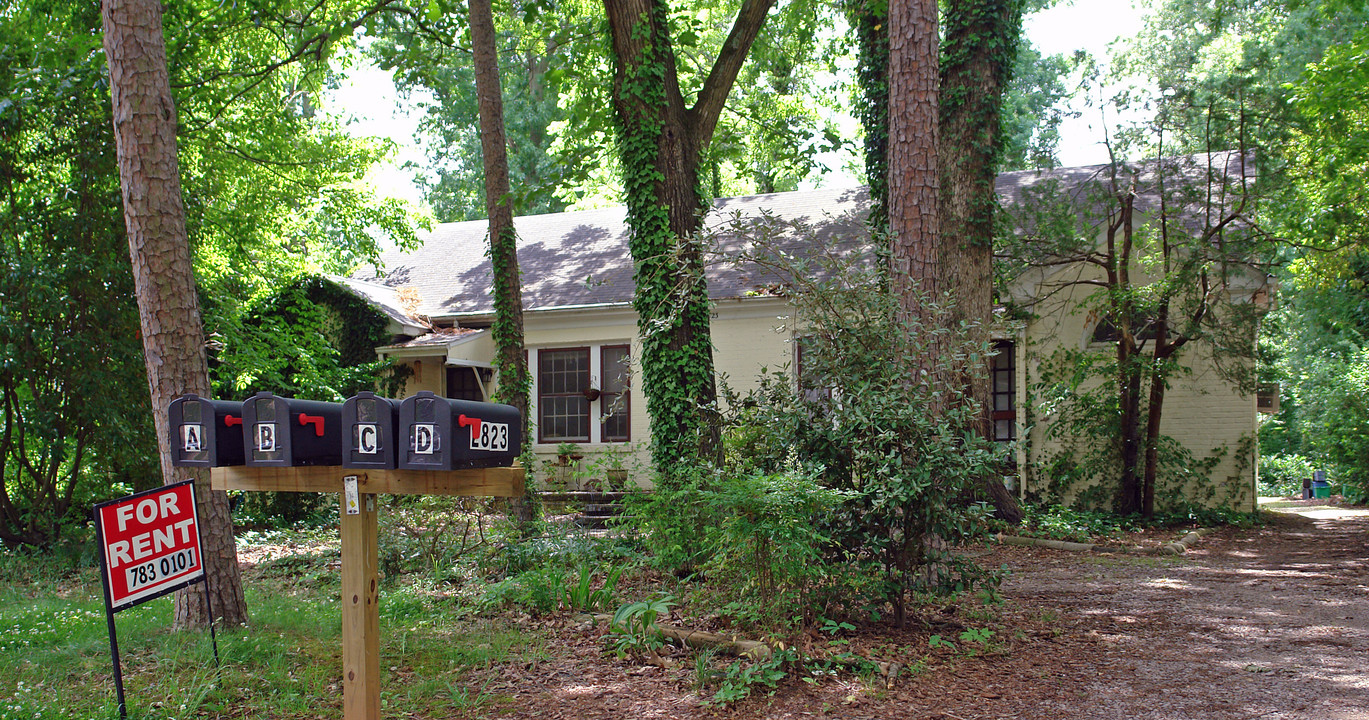 2823 Mayview Rd in Raleigh, NC - Building Photo