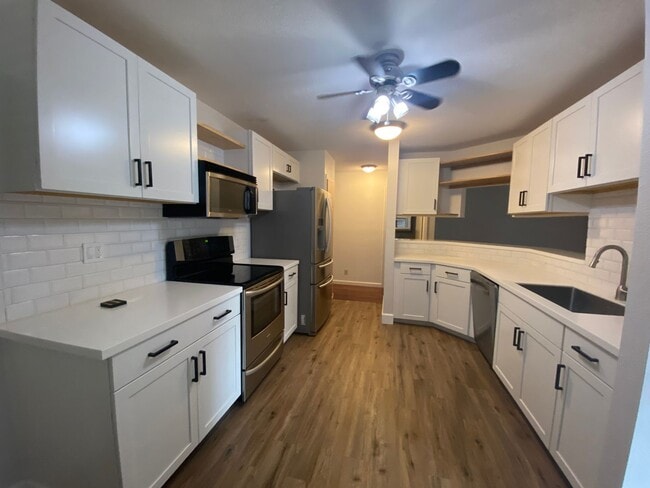 91-1069-1069 A'Awa Dr in Ewa Beach, HI - Building Photo - Building Photo