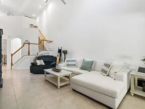 1945 Bridgepointe Cir in Vero Beach, FL - Building Photo - Building Photo