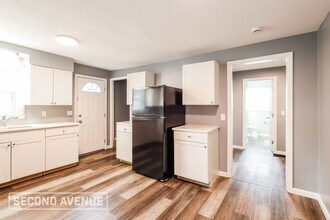 7020 Clovernook Ave in Cincinnati, OH - Building Photo - Building Photo