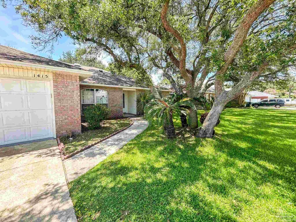 1415 Tender Oaks Ln in Pensacola, FL - Building Photo