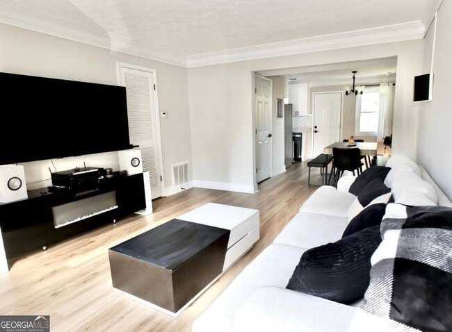 1101 Magical Way in Sugar Hill, GA - Building Photo - Building Photo