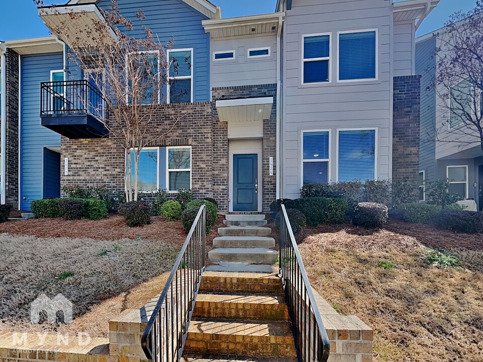 1424 Winding Stream Rd in Charlotte, NC - Building Photo