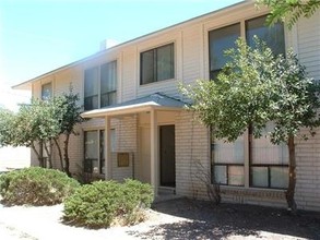 3708 Bryn Mawr Dr NE in Albuquerque, NM - Building Photo - Building Photo