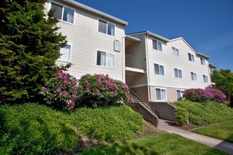 Hidden Creek Apartments in Longview, WA - Building Photo - Building Photo