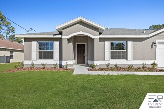 18 Bressler Ln in Palm Coast, FL - Building Photo - Building Photo