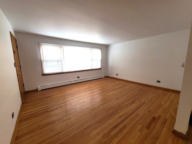 7352 N Harlem Ave in Chicago, IL - Building Photo - Building Photo