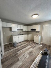 4206 Delbert Ave, Unit C in Durham, NC - Building Photo - Building Photo
