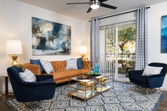 Montelena Apartments in Grapevine, TX - Foto de edificio - Building Photo