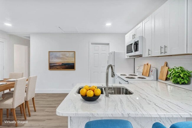 property at 2530 Honeysuckle Ave