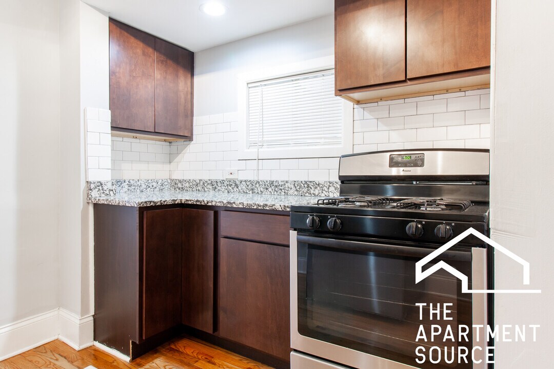 3614 W George St in Chicago, IL - Building Photo