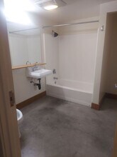 515 W Main St in Merced, CA - Building Photo - Building Photo