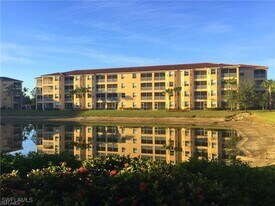 8490 Kingbird Loop in Ft. Myers, FL - Building Photo