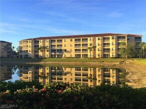 8490 Kingbird Loop in Ft. Myers, FL - Building Photo - Building Photo
