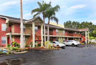 Cortez Plaza Apartments in Bradenton, FL - Foto de edificio - Building Photo