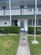 225 Northampton L in West Palm Beach, FL - Foto de edificio - Building Photo