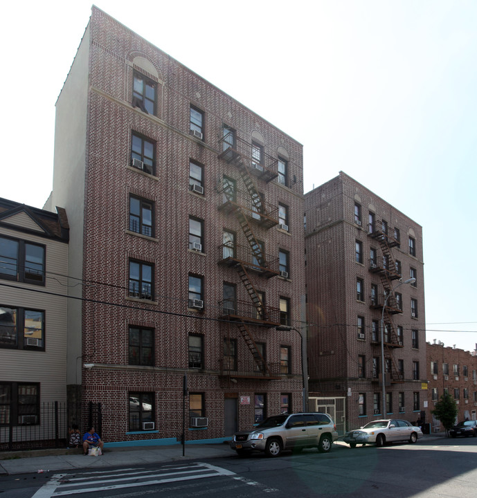 936 Rev James A Polite Ave in Bronx, NY - Building Photo