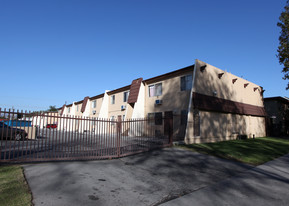 20446 Saticoy St Apartments