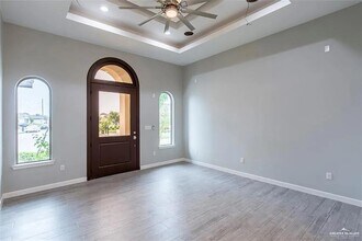21 Liverpool Dr in Edinburg, TX - Building Photo - Building Photo