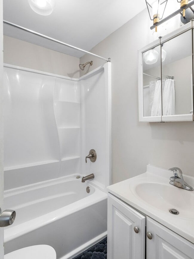 858 Market St in Gloucester City, NJ - Building Photo - Building Photo