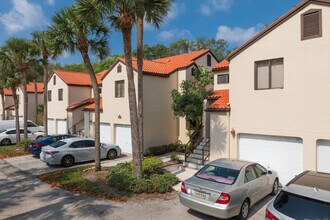 Southlake Condominiums in Boynton Beach, FL - Building Photo - Building Photo