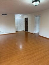 9140 SW 123rd Ct in Miami, FL - Building Photo - Building Photo