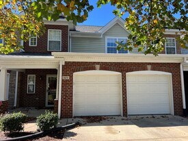 2342 N Tennessee Blvd in Murfreesboro, TN - Building Photo