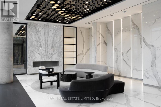 1285 Dupont St in Toronto, ON - Building Photo - Building Photo