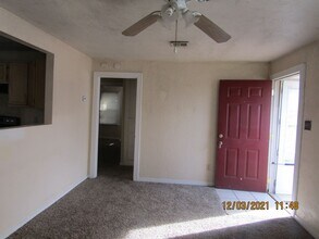 2209 NW Crosby Ave in Lawton, OK - Building Photo - Building Photo