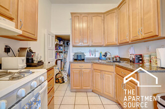 2323 W Montana St in Chicago, IL - Building Photo - Building Photo