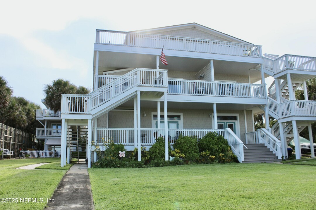 195 Beach Ave in Atlantic Beach, FL - Building Photo