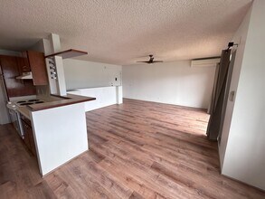 46-49-49 Aliianela Pl in Kaneohe, HI - Building Photo - Building Photo