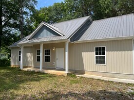 5712 Grubb Rd in Hixson, TN - Building Photo