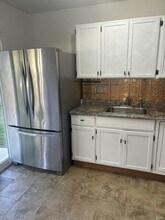 704 Little Crescent St in Fort Walton Beach, FL - Building Photo - Building Photo