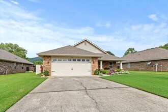 7122 Pale Dawn Pl SE in Owens Cross Roads, AL - Building Photo - Building Photo