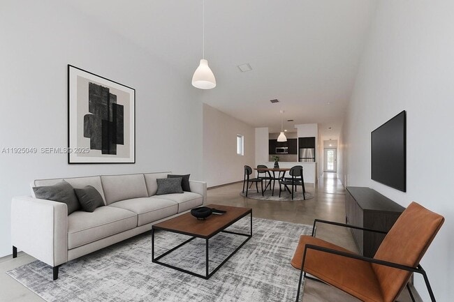 3660 SW 24th Ter in Miami, FL - Building Photo - Building Photo