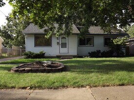 1544 32nd St SW in Wyoming, MI - Building Photo