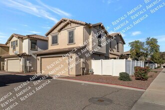 1300 S Loback Ln in Gilbert, AZ - Building Photo - Building Photo