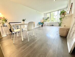 9868 Cameron St in Burnaby, BC - Building Photo - Building Photo