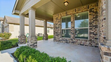 232 Reagor Dr in Taylor, TX - Foto de edificio - Building Photo