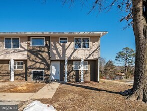 2050 Nike Dr in Waldorf, MD - Building Photo - Building Photo