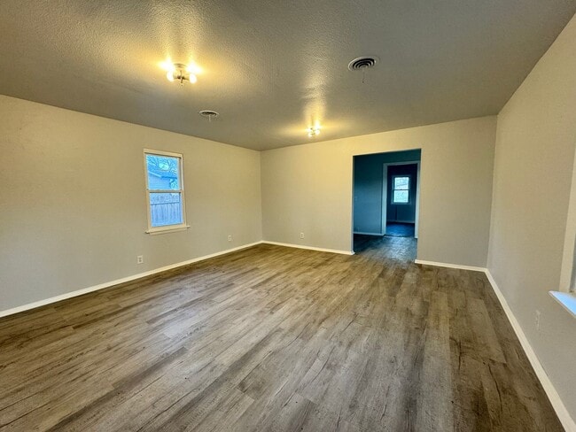 3453 N Delaware Ave in Tulsa, OK - Building Photo - Building Photo