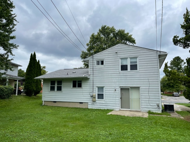 3803 Cherrybrook Rd in Randallstown, MD - Building Photo - Building Photo