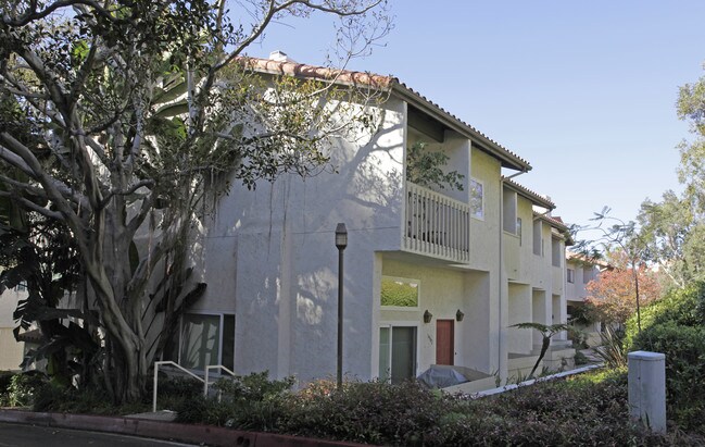 La Jolla Village Tennis Club in La Jolla, CA - Building Photo - Building Photo