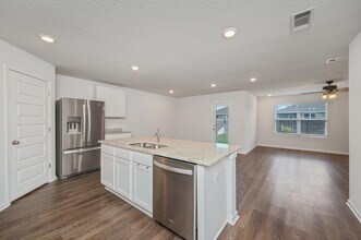 4603 Reveille Wy in Crestview, FL - Building Photo - Building Photo