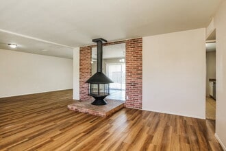 8037 E Oak St in Scottsdale, AZ - Building Photo - Building Photo