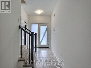 96 Willson Dr in Thorold, ON - Building Photo - Building Photo