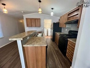 414 S Clay St in Henrietta, TX - Building Photo - Building Photo