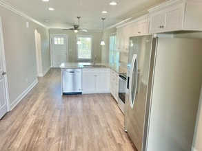 2550 Snow Creek Rd NE in Hickory, NC - Building Photo - Building Photo