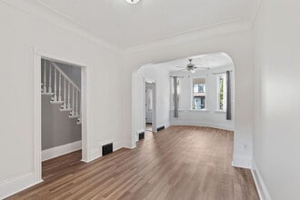 40 Ashley St in Hamilton, ON - Building Photo - Building Photo